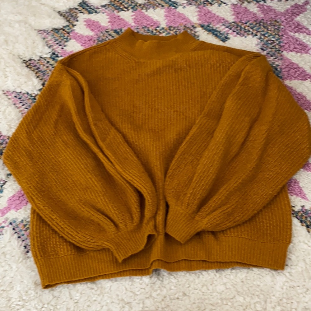Balloon sleeve sweater